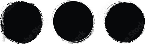 Set of round grunge circles shapes on a white background. Grunge round shapes. Grunge banner and paint brush stamps.
