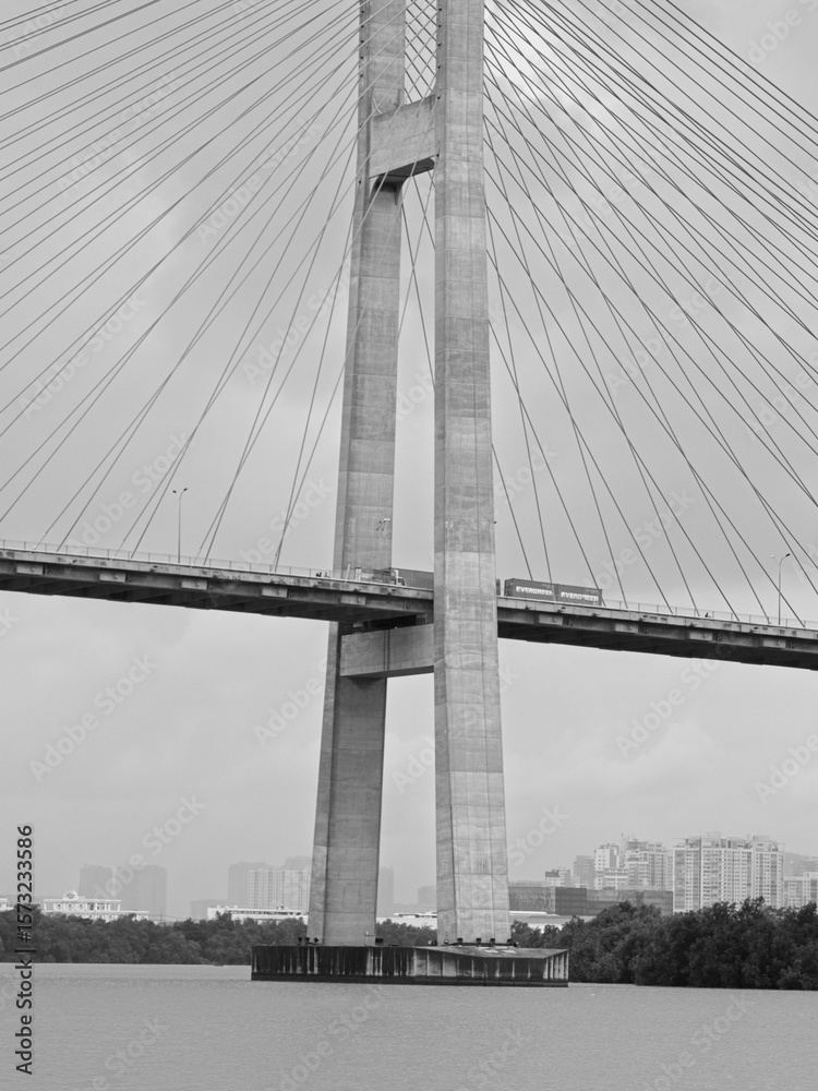 Obraz premium Phú Mỹ Bridge over the Saigon River in Ho Chi Minh City, Vietnam