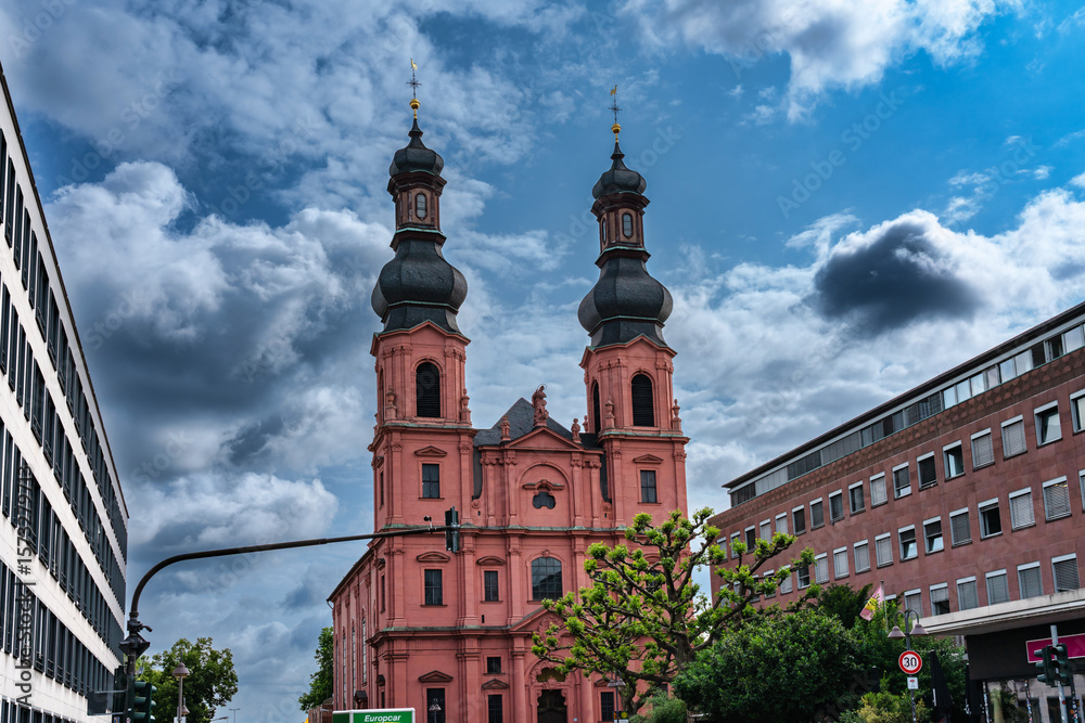 Obraz premium Sankt-Peter Kirche in Mainz