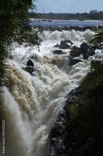 Rivers in Venezuela, Orinoco and Caroni.
Two enormous rivers that have a huge flow of fresh water cross much of Venezuela.