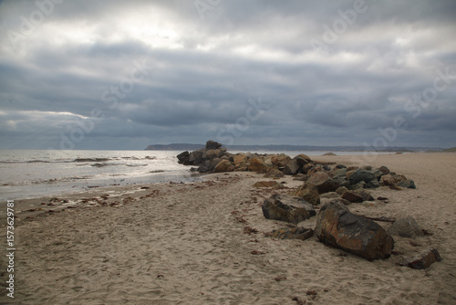 Obraz na plátně Rocks at the shore of Coronado beach, Coronado island, San Diego, Caflifornia, U