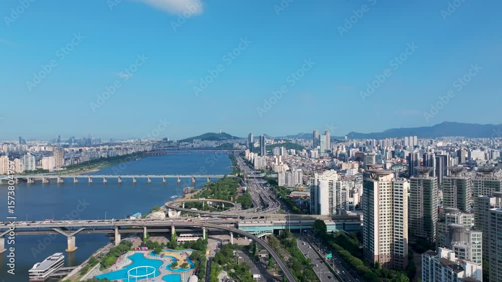 Aerial view Hangang River, Cheongdam Bridge Gwangjin-gu, Seoul, Republic of Korea Aerial view Hangang River, Cheongdam Bridge Gwangjin-gu, Seoul, Republic of Korea