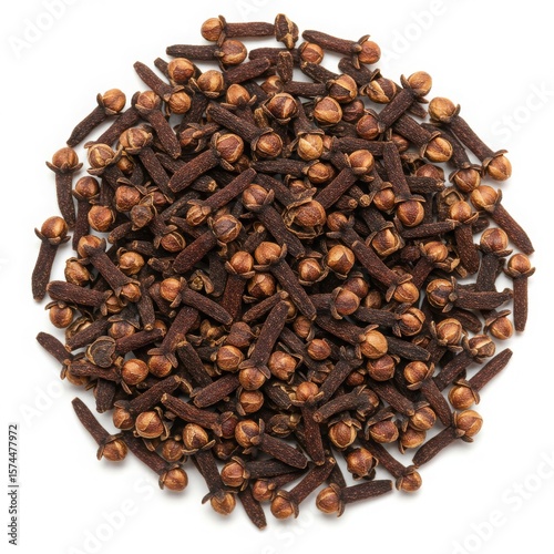 Wallpaper Mural Close-up of aromatic coffee beans and dried cinnamon sticks with a few cloves, isolated on white Torontodigital.ca