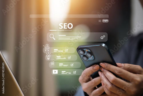 Mobile SEO Checklist and E-commerce Optimization Interface