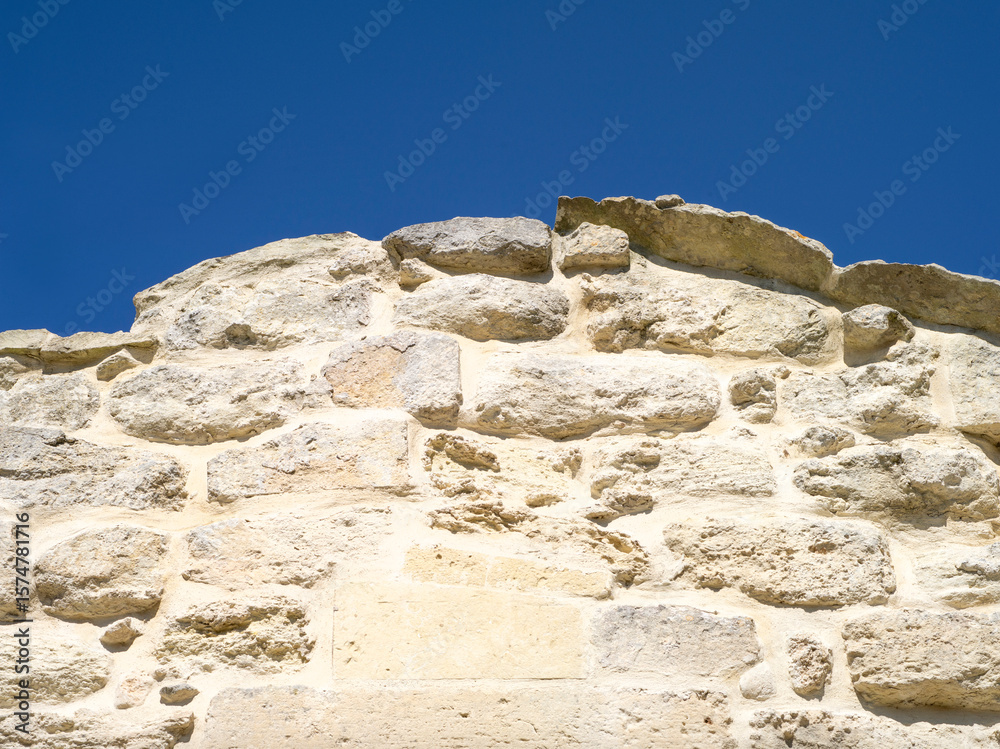 Fototapeta premium Muro irregolare di pietra