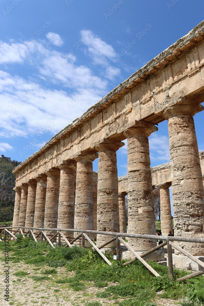 Fototapeta premium Segesta, Sicily, Italy - April 7 2025: Doric Temple of Segesta