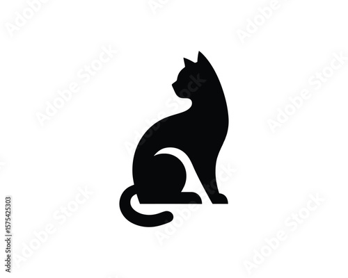 Elegant feline silhouette vector illustration for modern design