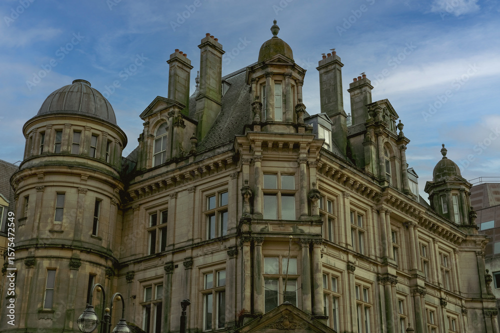 Obraz premium Ancient building in the downtown of Birmingham in United Kingdom