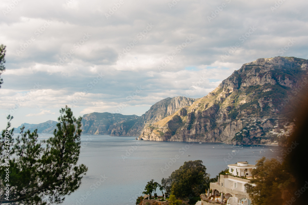 Naklejka premium Cliffs and coastline near Praiano on the Amalfi Coast, Italy