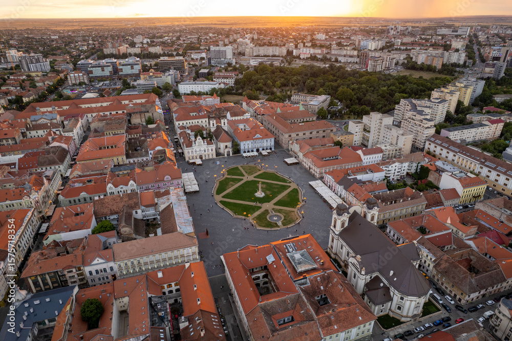Obraz premium Aerial drone image of Union Square in Timisoara, Romania, during sunset
