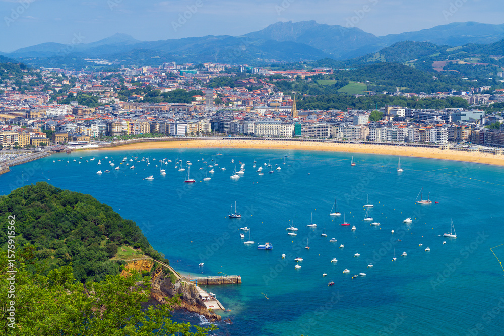 Obraz premium Aerial view of San Sebastián in Spain