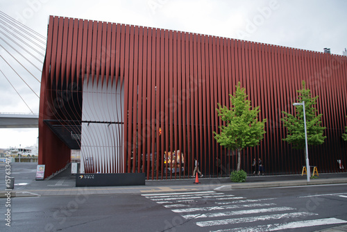 фотографія modern hall (nebuta warasse) in aomori in japan