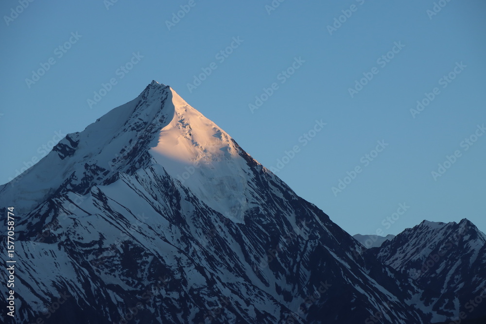 snow covered mountains snow covered mountains