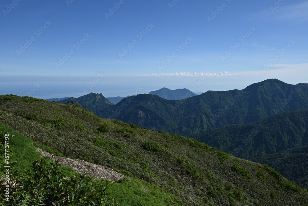 Fototapeta premium Climbing Mount Amakazari, Niigata, Japan