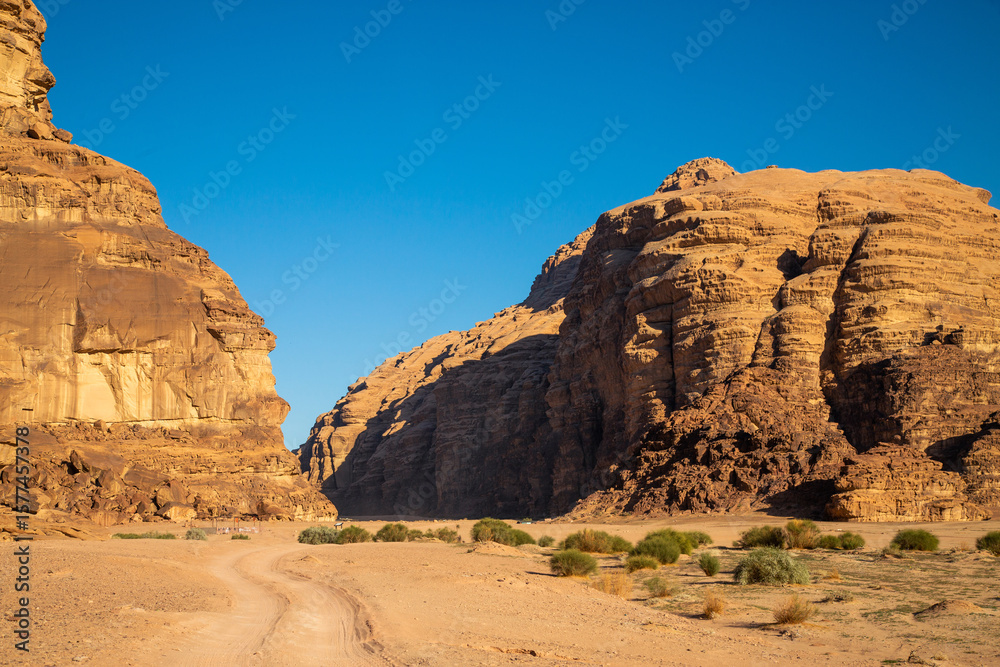Fototapeta premium Panoramic view of rock formation at Wadi Rum, Jordan