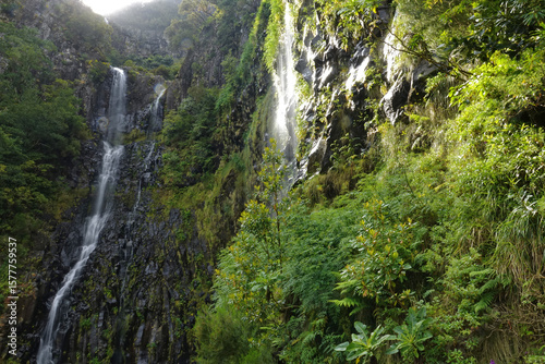Trek à Madère 2025 - Jour 10 (randonnée dans les Levadas et sur le site de Rabaçal, cascade de Risco, lacs do Vento et de Dona Beija)
