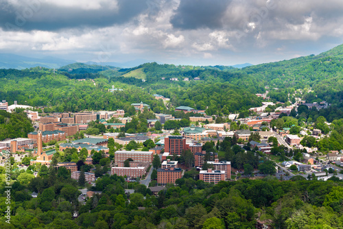 Fototapeta Naklejka Na Ścianę i Meble -  Boone, North Carolina. Historical American town in Appalachian Blue Ridge Mountains. Old townscape architecture in Watauga County, USA. Streets and historic buildings from above