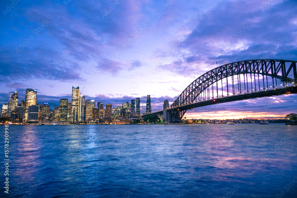 Naklejka premium Sunset in Sydney