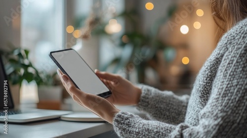 Speech-to-text email being composed on a smart device