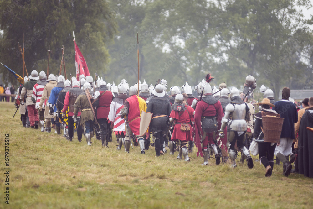 Fototapeta premium Bitwa pod Grunwaldem, średniowieczna bitwa z Krzyżakami, rekonstrukcja. Średniowieczne rycerstwo.