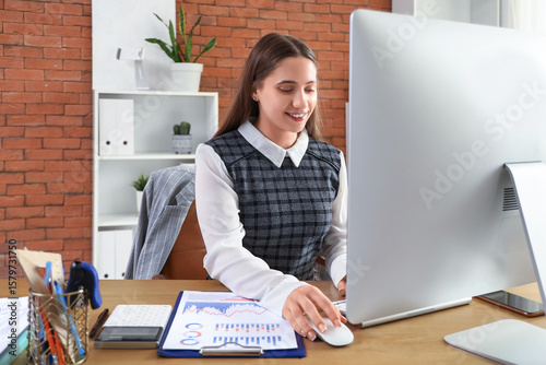 Female accountant working w...