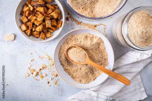 Tableau sur toile Making homemade panko and breadcrumbs from leftover bread and buns, zero waste c
