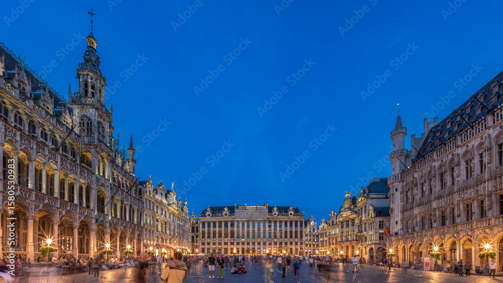 The Grand-Place day to night timelapse hyperlapse in Brussels, Belgium. The Grand-Place day to night timelapse hyperlapse in Brussels, Belgium.