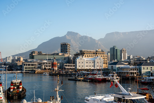 Kapstadt V&A Waterfront Tafelberg
