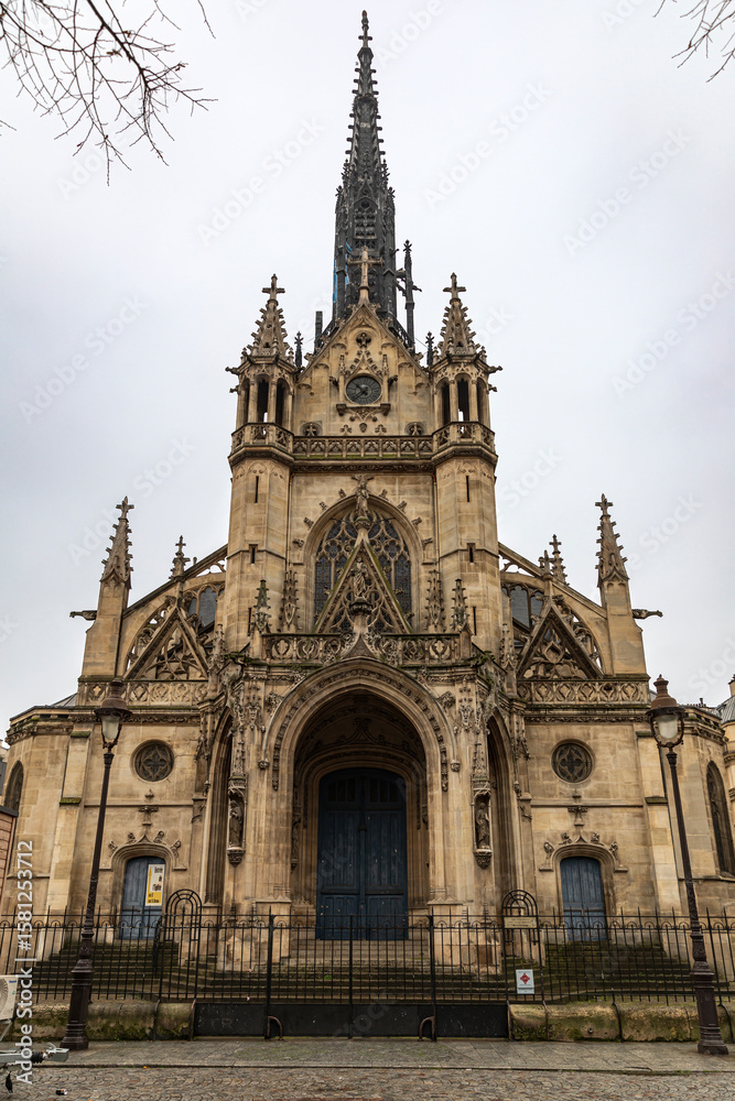 Fototapeta premium Église Saint-Bernard de la Chapelle