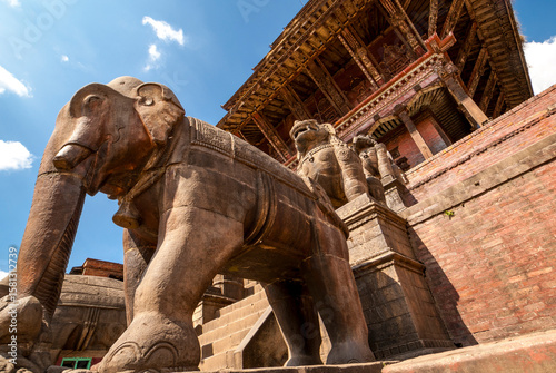 Tableau sur toile Statue Of Guarding Elephants In Bhaktapur Durbar Square Is An Ancient Newar City