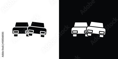 Car crash icon. vector graphics pack.
