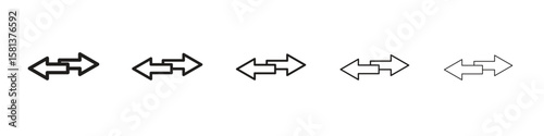 Data transfer icon. Thin line illustration. outline drawing, Editable stroke