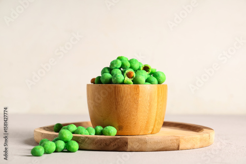 Bowl with wasabi coated cru...