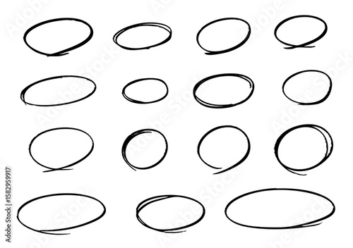 ラフな手描きの丸いあしらい