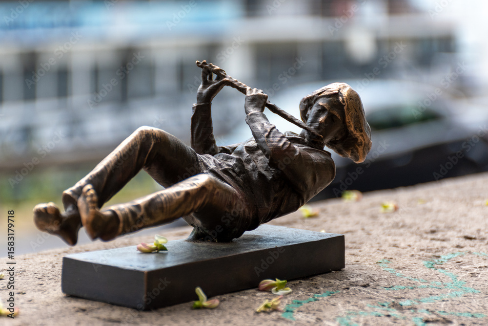 Naklejka premium Kolodko sculpture in Budapest