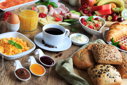 vielfältiges Frühstück