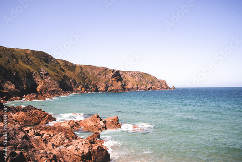 Fototapeta Naklejka Na Ścianę i Meble -  sea and rocks