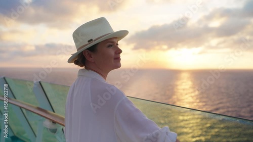 Wallpaper Mural Experience the breathtaking beauty of stunning sunset views while embarking on a delightful cruise in the USA, all while being surrounded by serene ocean waters and exquisitely beautiful skies Torontodigital.ca