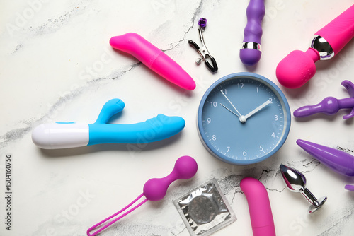 Alarm clock with different ...