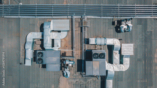 Chillers with air ducts on the roof of the building
