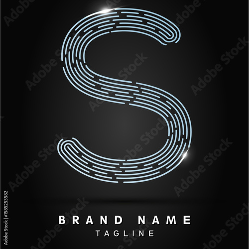 S Letter Logo concept Linear style. Creative Minimal Monochrome Monogram emblem design template. Graphic Alphabet Symbol for Luxury Fashion Corporate Business Identity. Elegant Vector element