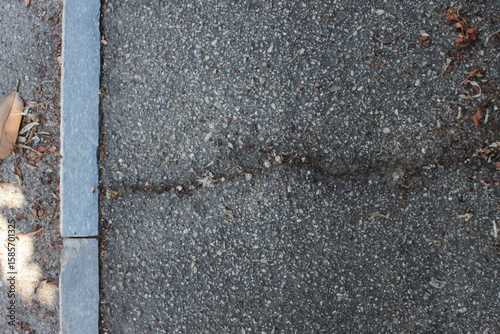 marciapiede in asfalto