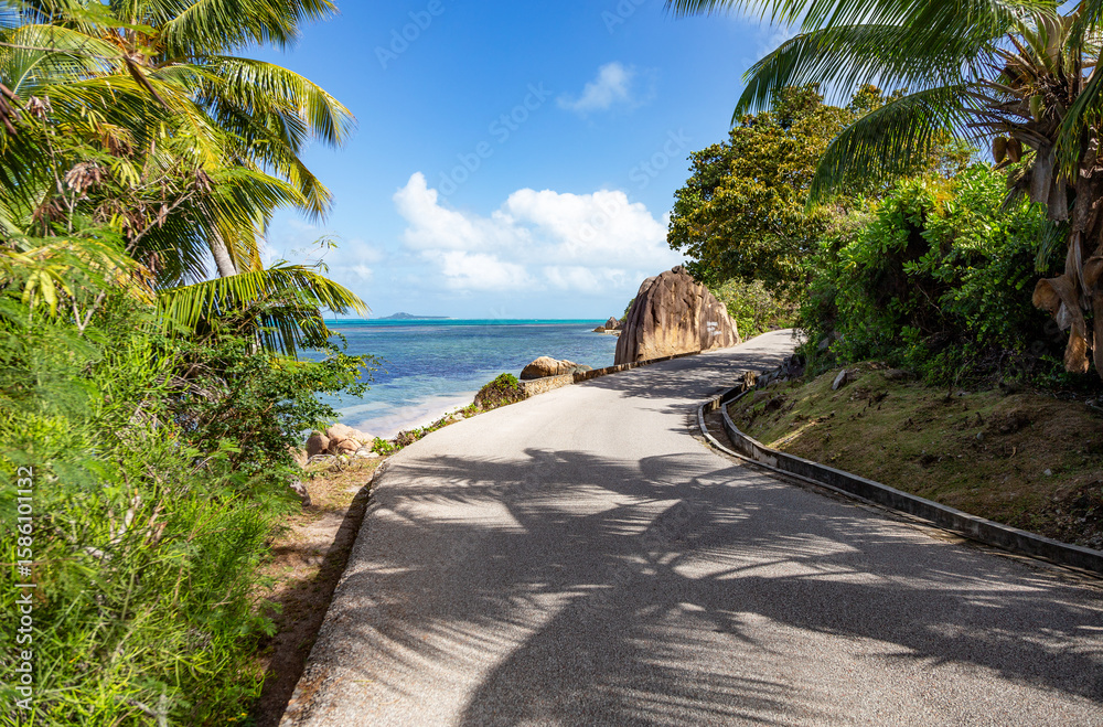 Obraz premium Scenic road in the west of Island Praslin, Republic of Seychelles, Africa.