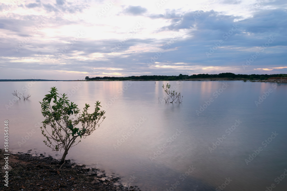 Fototapeta premium sunset over the lake