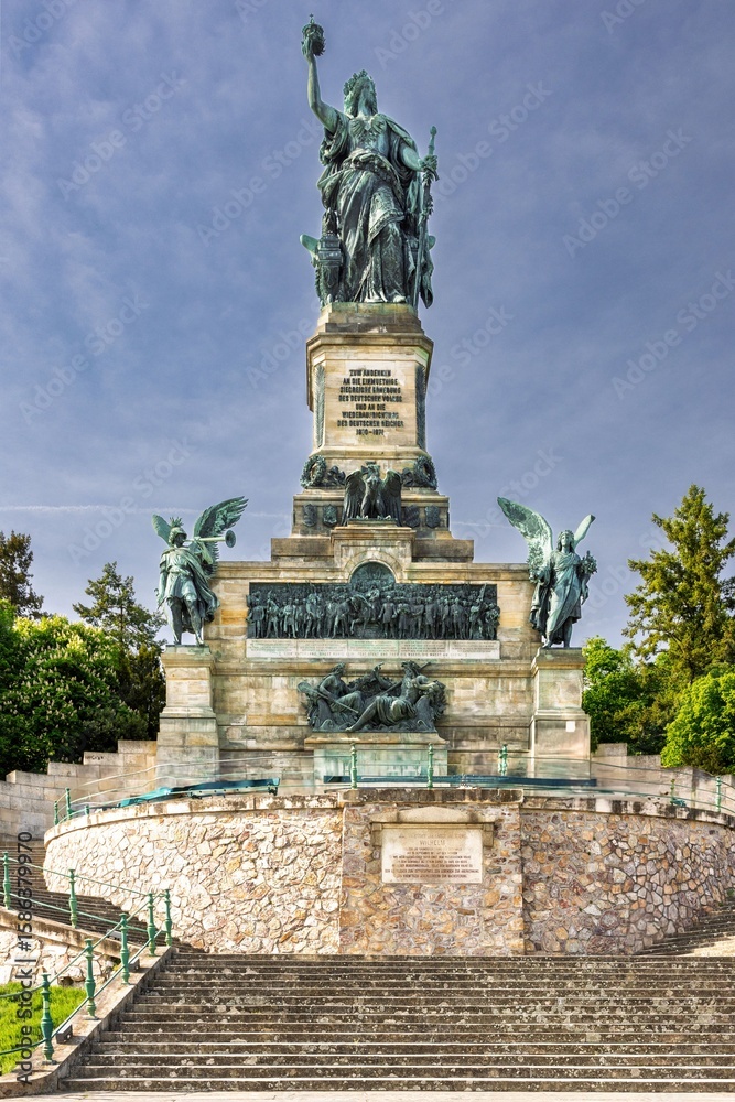 Obraz premium Monumental Germania statue at Niederwalddenkmal