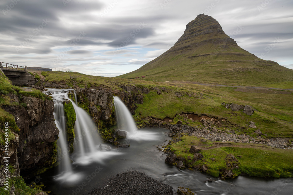 Fototapeta premium Kirkjufell mountain with waterfall in Iceland