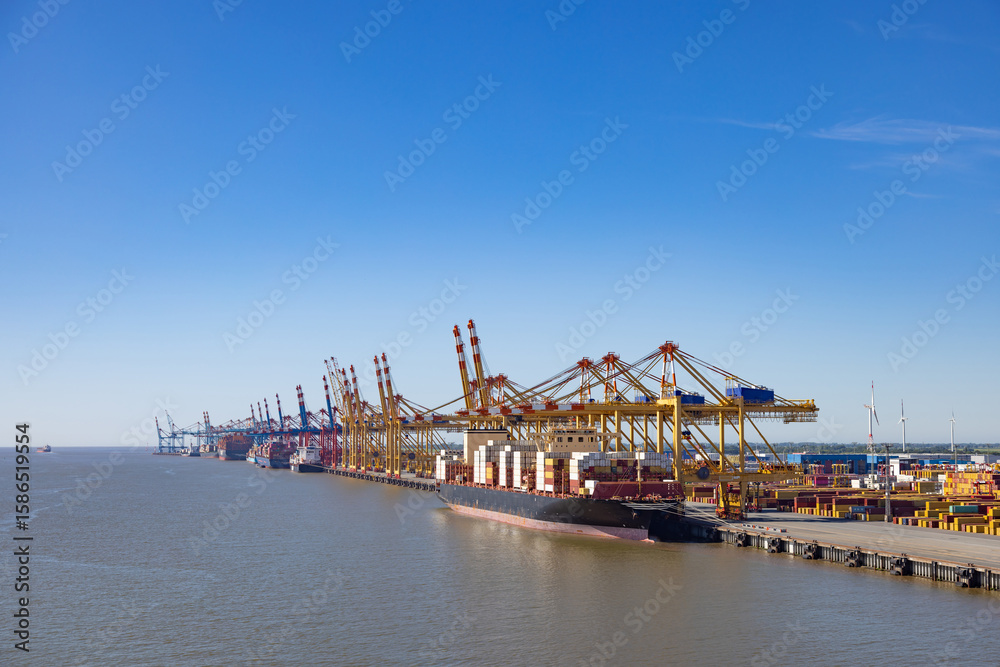 Obraz premium Containerterminal Bremerhaven