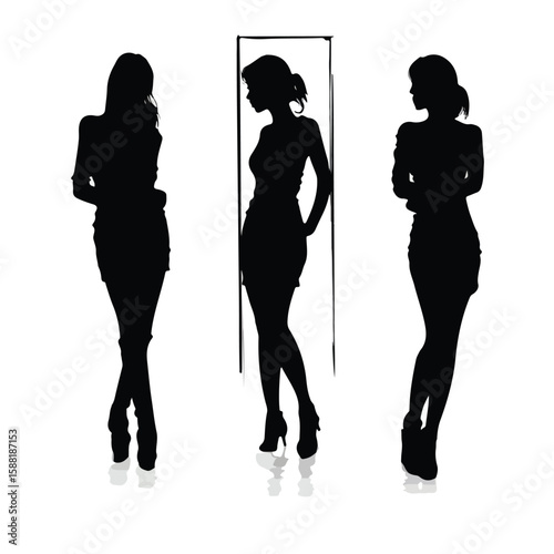 woman silhouette set looking in mirror, Black & White silhouette set