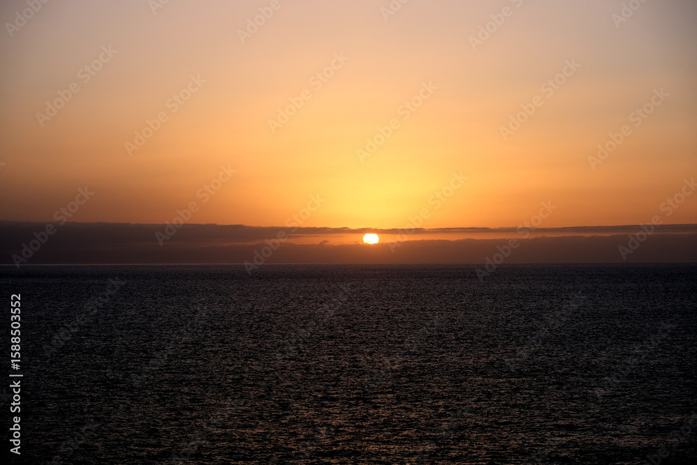 Fototapeta premium couché de soleil dans les dunes de l'océan atlantique