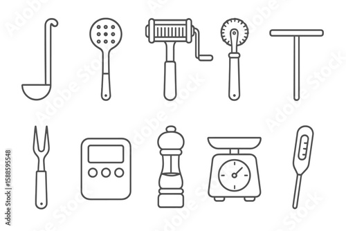 Kitchen tools line icon set. utensils, cooking, flatware collection in linear style